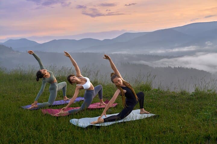 Ghorepani Ghandruk Wellness Yoga Trek — Annapurna Sunrise, Culture & Yoga