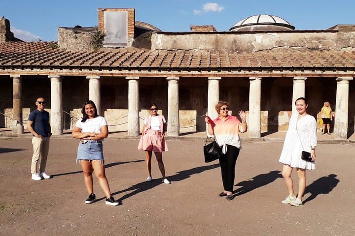Pompeii Treasure Hunt Team Building: Interactive Corporate Challenge in Ancient Ruins photo 3