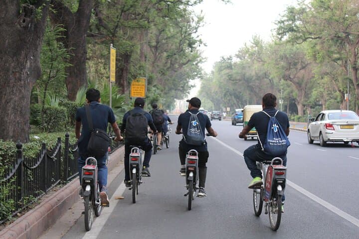 Morning Bike Tour of New Delhi: India Gate, Lodhi Gardens & Agrasen Ki Baoli photo 2