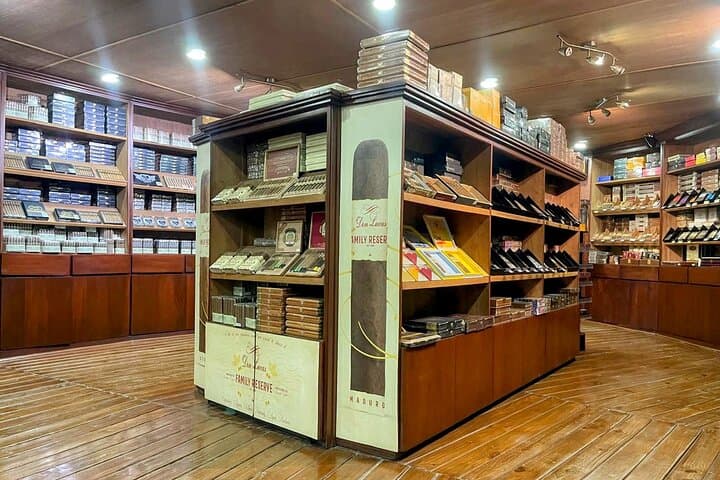 Inside Don Lucas: Guided Cigar, Coffee, Chocolate & Rum Tour in Punta Cana