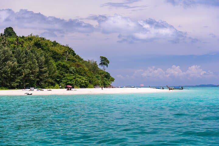 Speedboat Island Hopping to Phi Phi & Bamboo Island from Koh Lanta