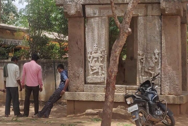Trek, Temples and Thotas: Devarayanadurga Day Trek from Bengaluru photo 2
