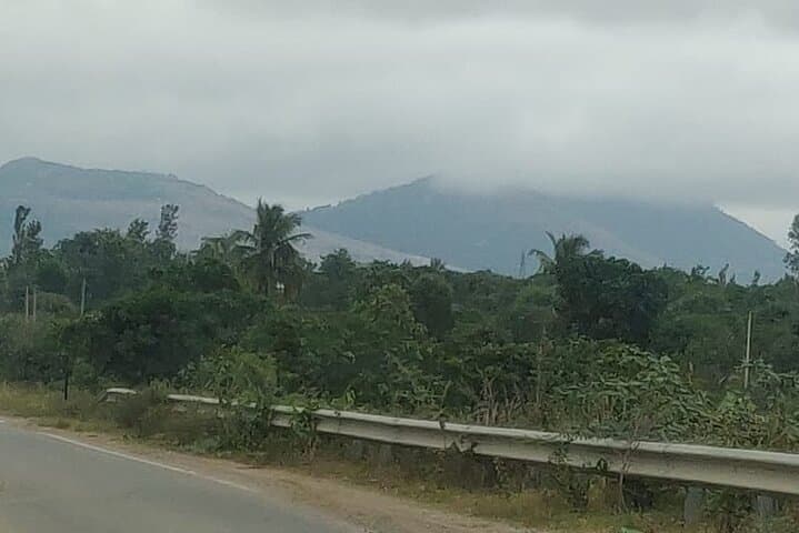 Trek, Temples and Thotas: Devarayanadurga Day Trek from Bengaluru photo 4