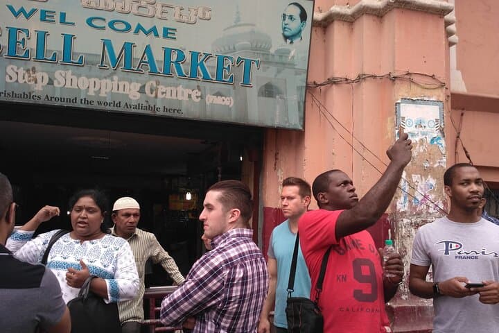 Bengaluru Markets Walking Tour: KR Market & Russell Market Food and Culture Trail photo 3