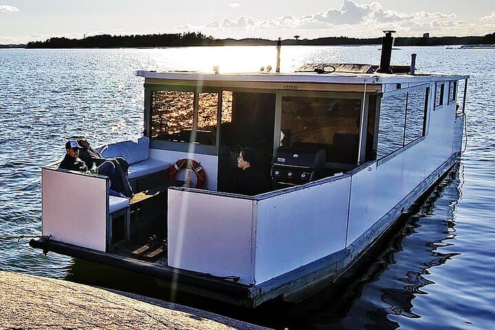 Helsinki Sauna & Sightseeing Cruise to Suomenlinna — Bathing, SUP and Harbor Views photo 2