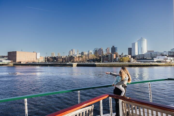 Holiday Brunch Cruise in Boston Harbor — Santa, Skyline & USS Constitution photo 4