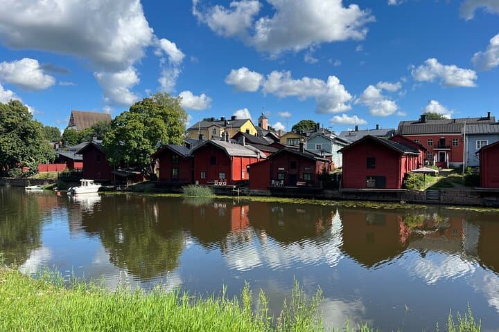 Private Full-Day Tour of Helsinki and Porvoo: Urban Sights & Historic Old Town