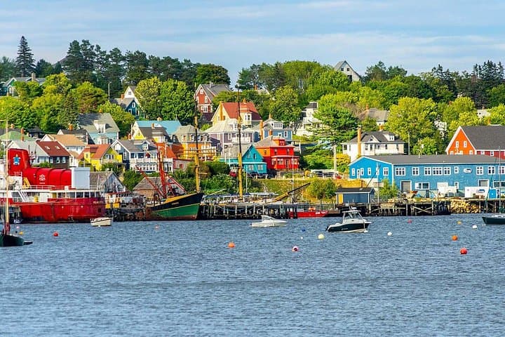 Peggy's Cove, Mahone Bay & Lunenburg: 5‑Hour Private Coastal Tour from Halifax photo 1