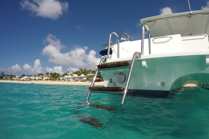 Discover Sint Maarten's Turquoise Waters on the Best Boat Trip photo 2