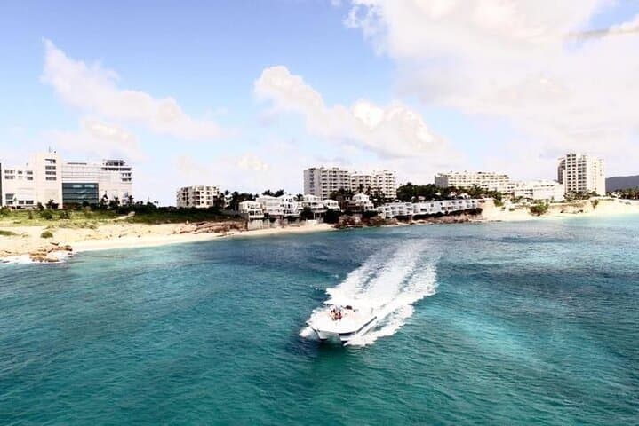 Discover Sint Maarten's Turquoise Waters on the Best Boat Trip photo 6