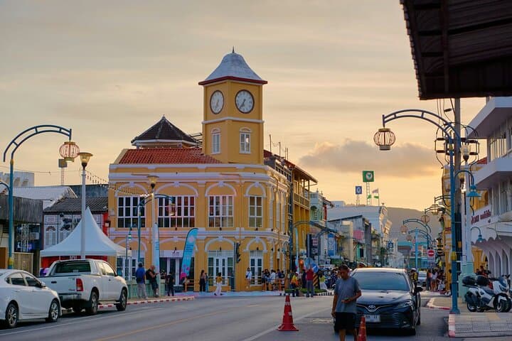 Phuket Day Tour: Big Buddha, Wat Chalong, Karon Viewpoint & Old Town