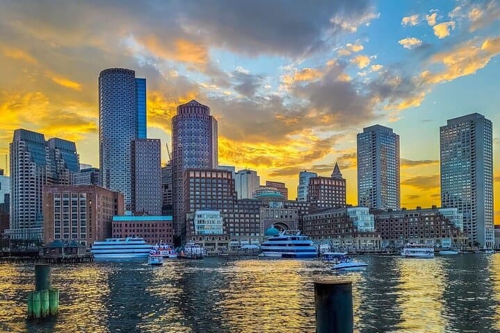 Night Drive and North End Stroll: Boston Premium Tour with View Boston Observation Deck