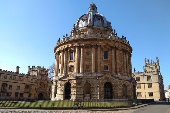 Private Oxford Tour with Transport and Included Entry to the Bodleian Library photo 1