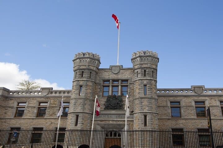 Ottawa Highlights Small-Group Walking Tour — National Gallery, ByWard Market & Rideau Canal photo 2