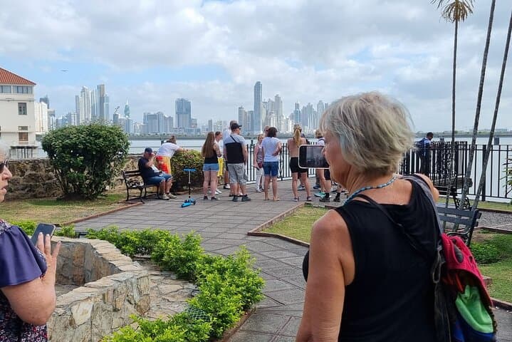 Panama City in Four Hours: Private Express Stopover to Miraflores Locks & Casco Viejo photo 2