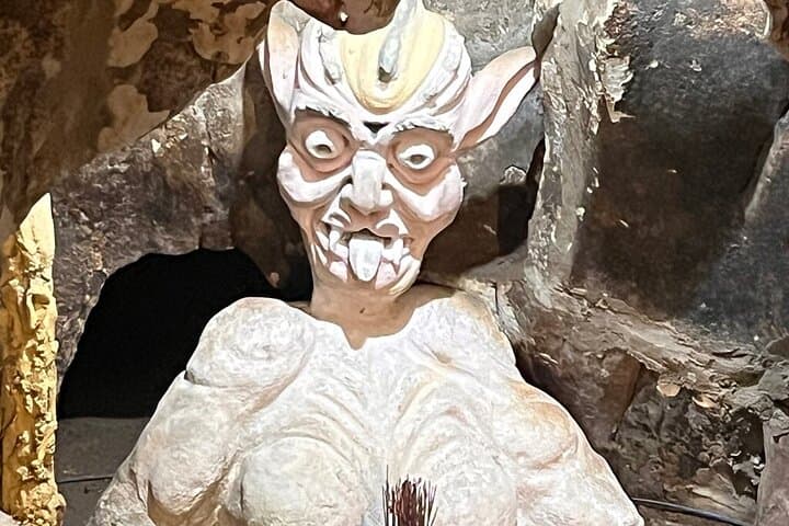 Da Nang Marble Mountains, Lady Buddha & Han River Night Cruise — Day Tour Guide photo 6