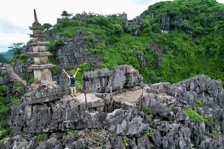 Tam Coc & Mua Cave Day Trip from Hanoi: Hoa Lu, Boat Ride and Mountain Views photo 6