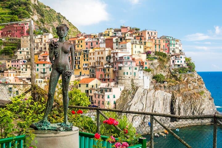 Private Cinque Terre Day Tour — Manarola, Vernazza, Riomaggiore & Monterosso