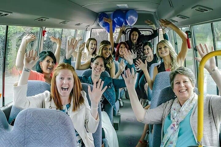 Dubai Wonder Bus: Amphibious City-to-Creek Sightseeing Tour photo 2