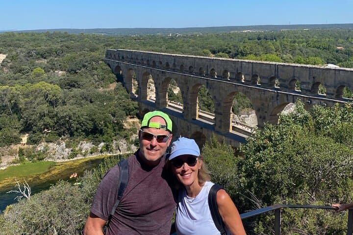 Pont du Gard: Walk Like a Roman — 8 km Aqueduct Hike & River Picnic photo 6
