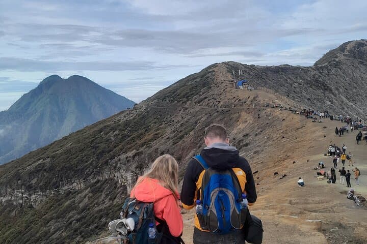 Mount Ijen Midnight Hike: See the Blue Fire and Sulfur Crater photo 3