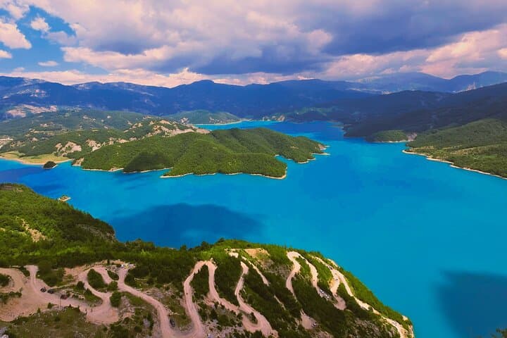 Bovilla Lake and Gamti Mountain: Day Hike from Tirana