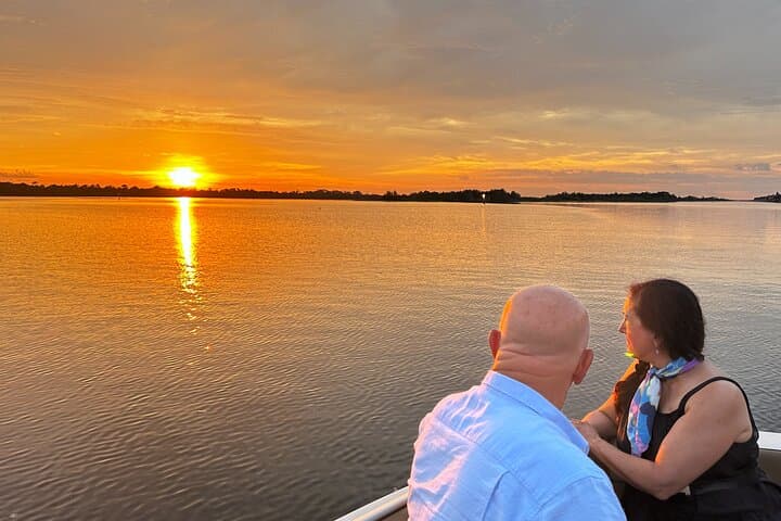 Daytona Beach Champagne Sunset Cruise — Intracoastal Sunset Champagne Tour