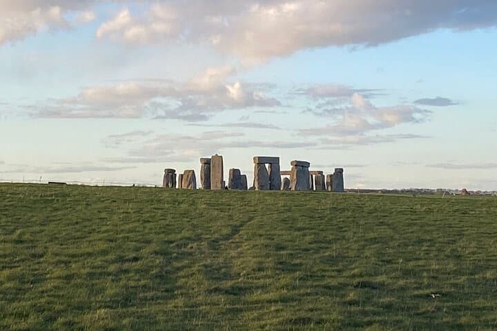 Private 12‑Hour Day Trip to Windsor Castle, Stonehenge & the Roman Baths from London photo 3