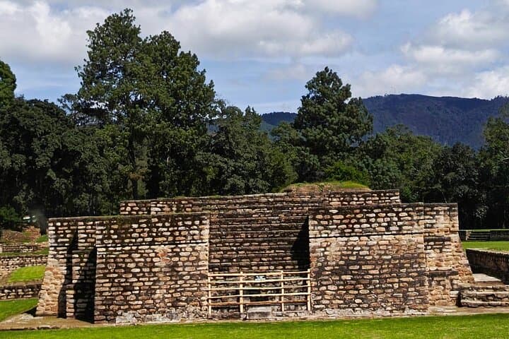 Exploring Iximché: Visit the Kaqchikel Capital Near Tecpán photo 4
