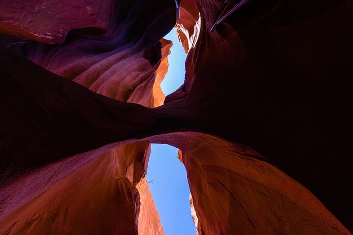 Deer Canyon Adventure: Quiet Slot Canyon Tour Near Page, AZ