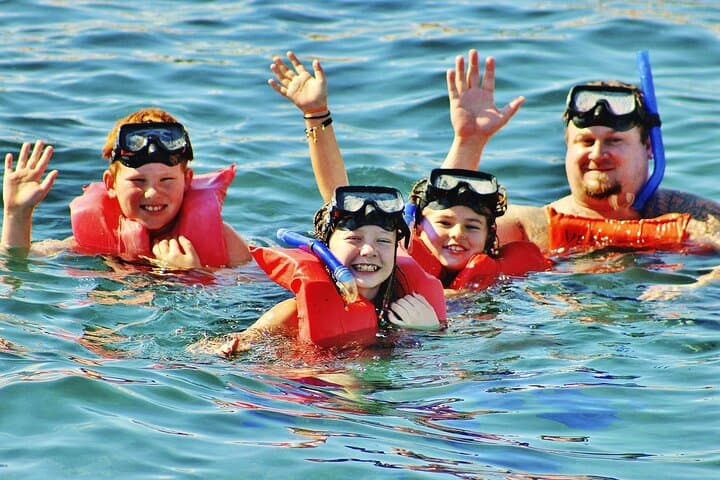 Catamaran to Isla Mujeres: Snorkel, Beach Club Lunch & Playa Norte Escape photo 4