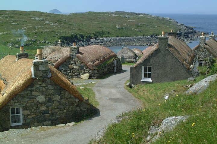Private Lewis Historical Tour: Callanish Stones, Lews Castle & Blackhouse Village