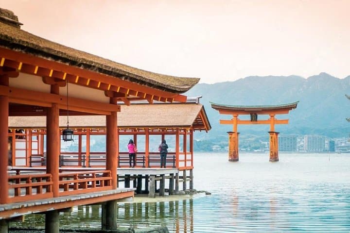 Private Hiroshima & Miyajima Day Tour from Osaka — Peace Park to Itsukushima Shrine photo 2