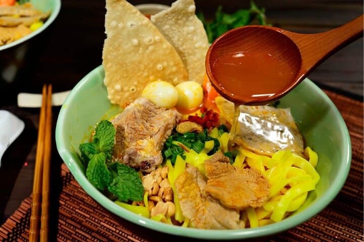 Da Nang Street Food Tasting — Half-Day Walking Tour for Local Eats photo 3