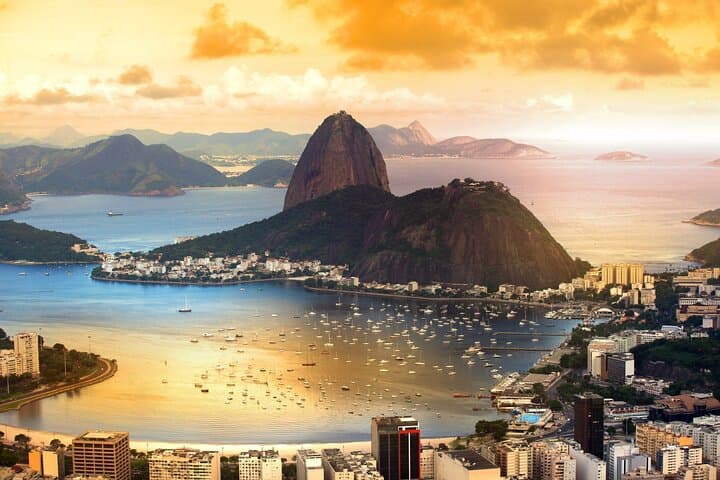 Private Rio de Janeiro Tour: Christ the Redeemer, Sugarloaf & Selarón Steps (7–8 hrs) photo 1