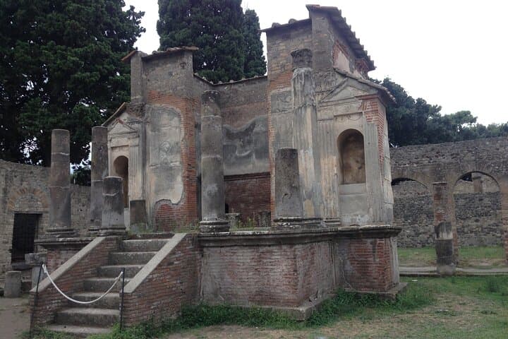 Self-Guided Pompeii Audio Tour: Explore Ancient Streets with Mobile App photo 5