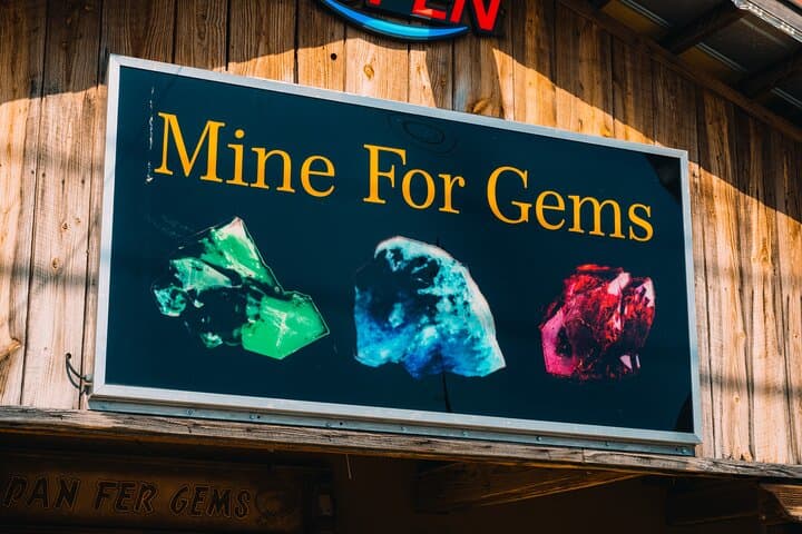 Pigeon Forge Gem Mining Bucket: Family-Friendly Gem Digging in the Smokies photo 3