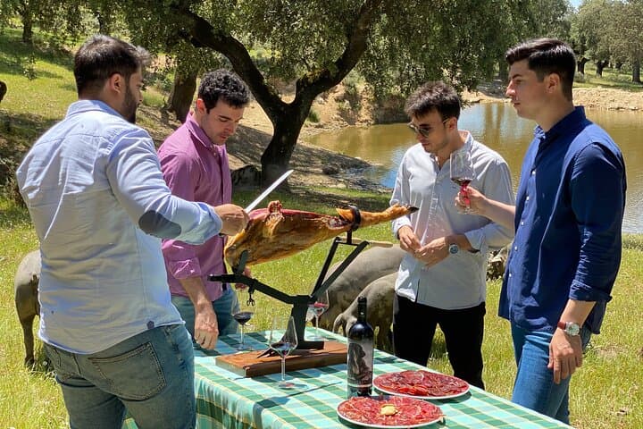 2-Day Ham Route in Extremadura: Dehesa, Jerez de los Caballeros & Curing Houses photo 4