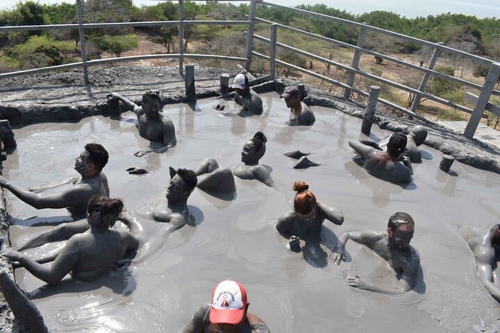 Totumo Mud Volcano Tour from Cartagena: Mud Baths, Local Snacks & Easy Transit photo 5