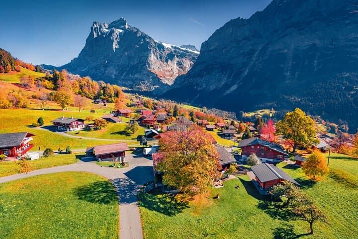 Private Day Trip to Grindelwald & Lauterbrunnen from Bern — Train to Kleine Scheidegg & Staubbach photo 3