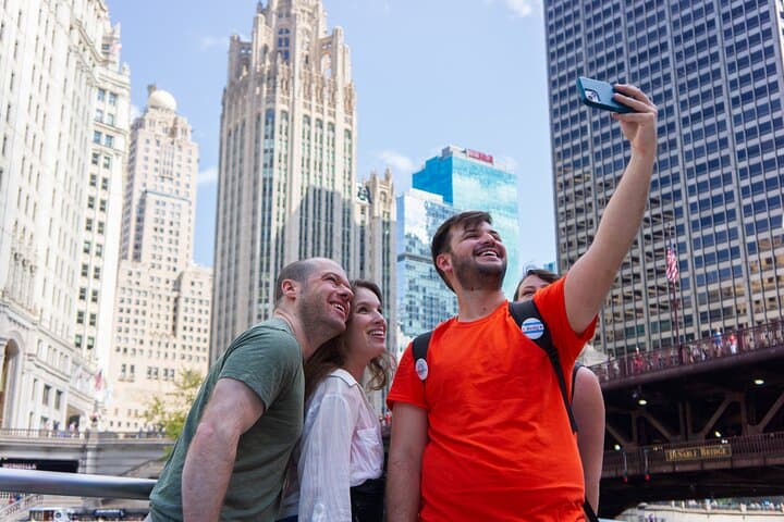 Chicago Riverwalk Architecture & History Guided Tour — 2-Hour Skyline Walking Experience photo 4