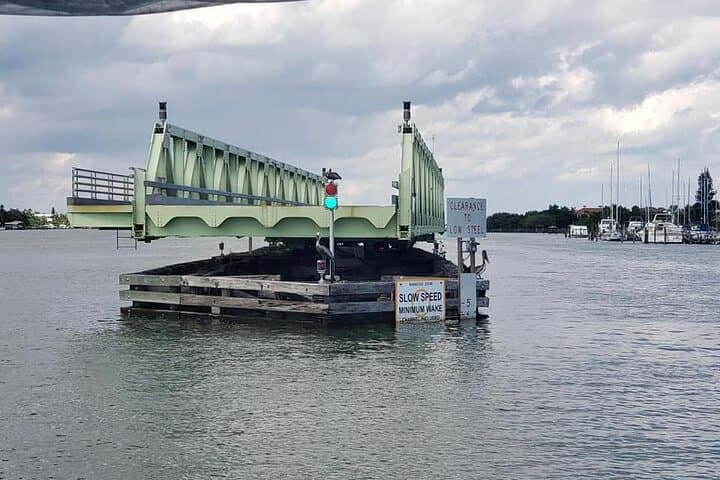 Cocoa Beach Dolphin & Manatee Intracoastal Cruise — 90-Min Wildlife Tour photo 4
