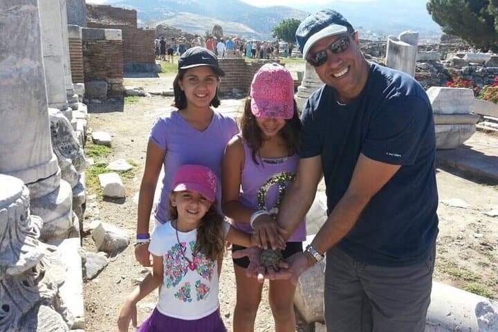 Ephesus Shore Excursion for Kids from Kusadasi: Hands-On Ancient City Tour photo 4