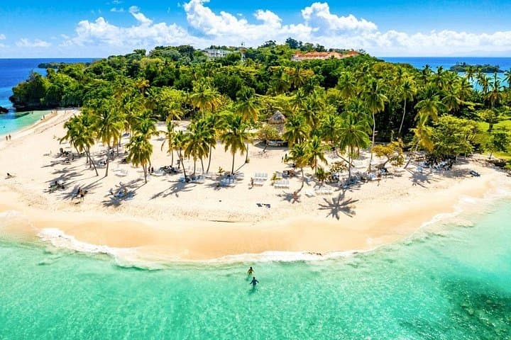 10-Hour Los Haitises & Bacardí Island Tour — Mangroves, Caves, Beach Lunch photo 1