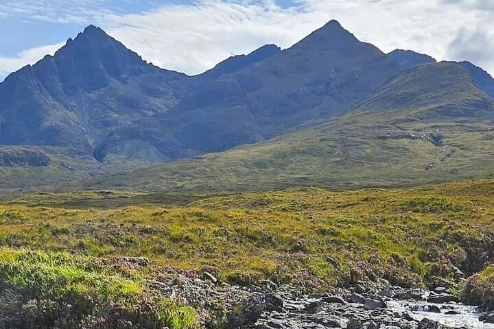 Isle of Skye Private Bespoke Tour: Local Guide, Dram of Whisky & Famous Sights photo 3
