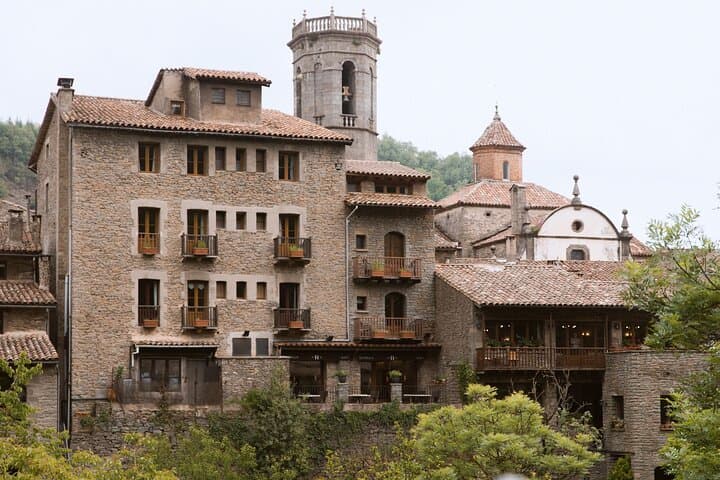 Hiking Rupit to Salt de Sallent: Medieval Village, Canyon Walk and 82m Waterfall