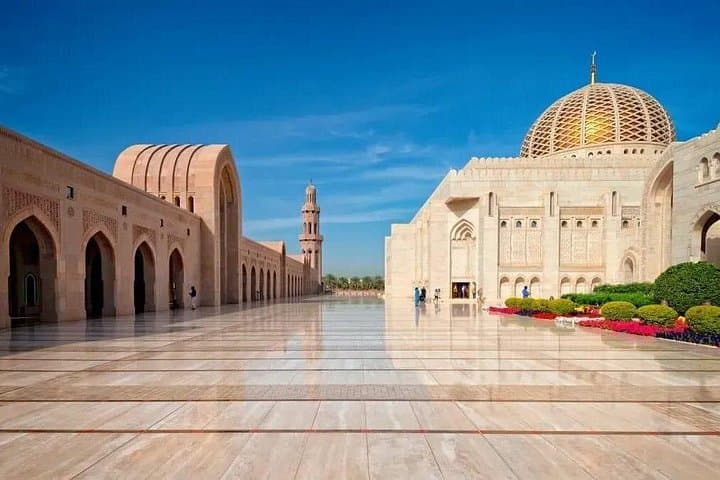 Half-Day Muscat City Tour: Grand Mosque, Mutrah Souq & Royal Opera photo 1