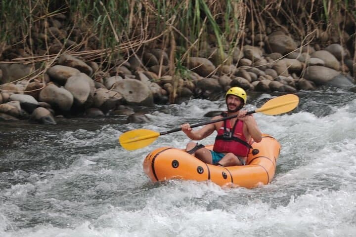 Packraft Rio Tres Amigos: La Fortuna Class II River Journey photo 4