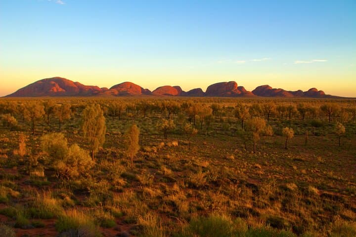 Uluru Overnight Escape from Alice Springs: Sunset BBQ, Sunrise & Kata Tjuta Walk photo 2