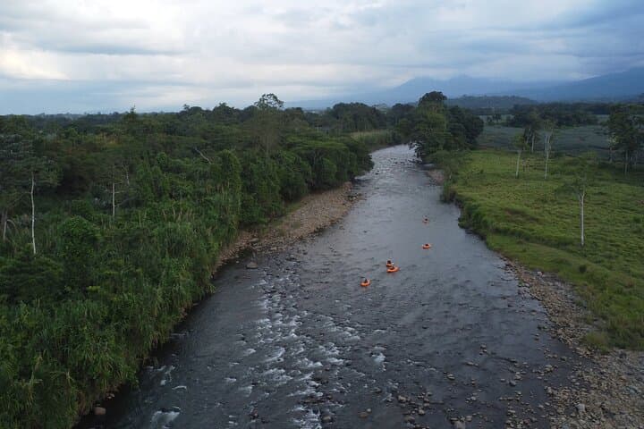 Packraft Rio Tres Amigos: La Fortuna Class II River Journey photo 6